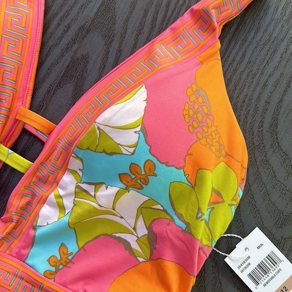 Trina Turk One Piece Swimsuit- NWT 🌴🌴 - Picture 7 of 9